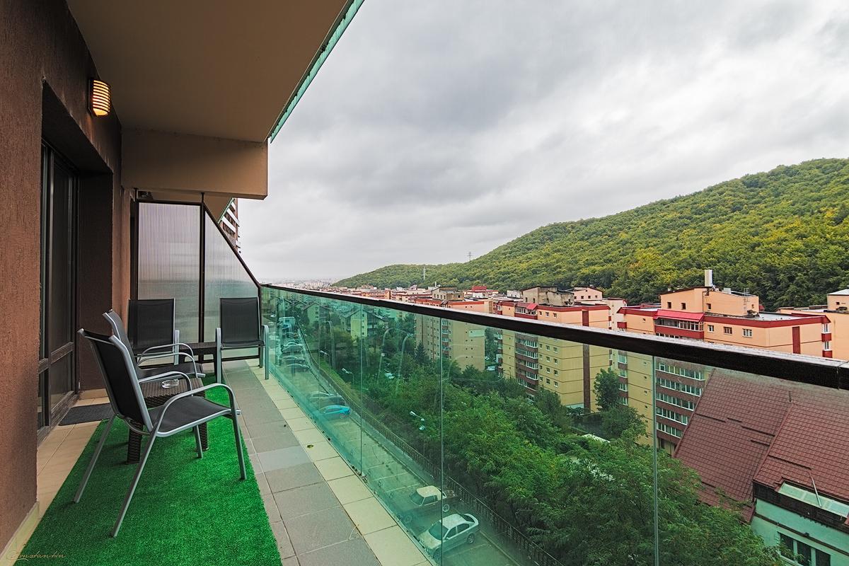 Tampa Gardens - Mountain View Apartment Brasov Luaran gambar